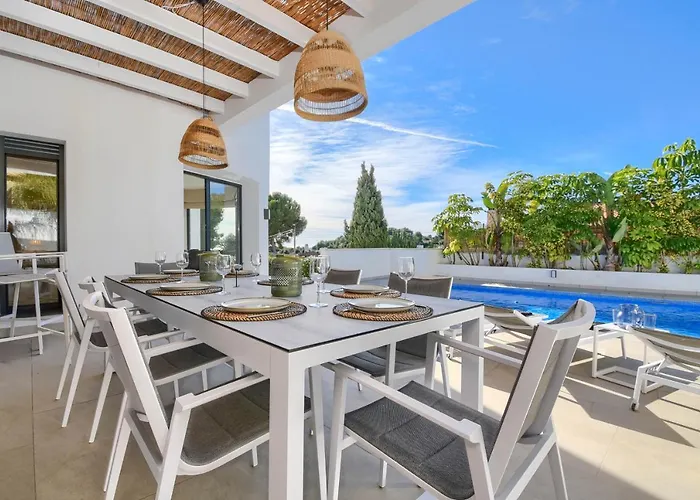 Feliz By Aguilarent Benissa