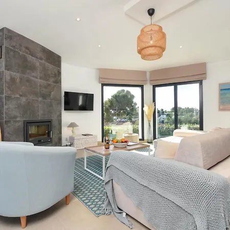 Feliz By Aguilarent * Benissa